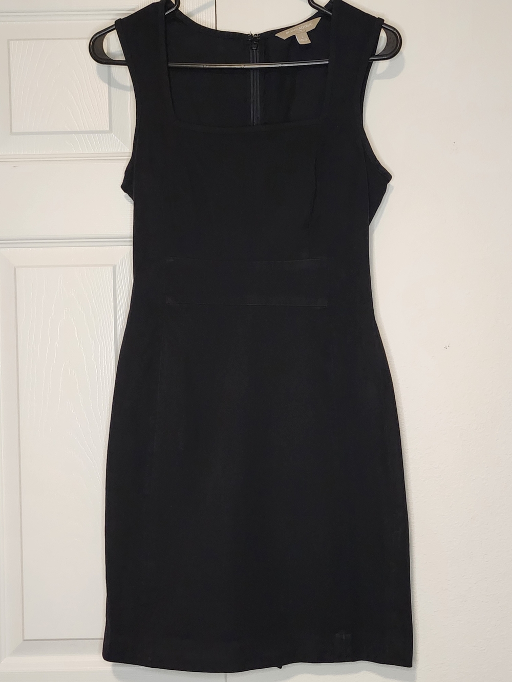 Banana Republic Black Sleeveless Sheath Midi Dress